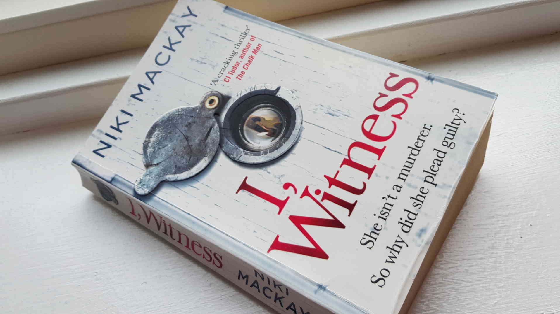 I, Witness, av Niki Mackay