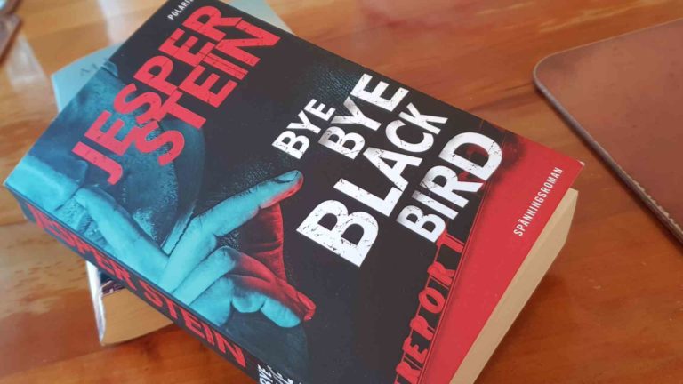 Bye Bye Blackbird, av Jesper Stein