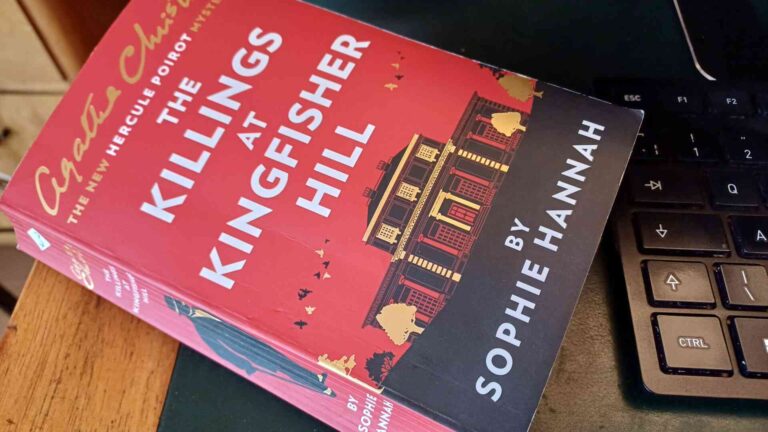 The Killings at Kingfisher Hill, av Sophie Hannah