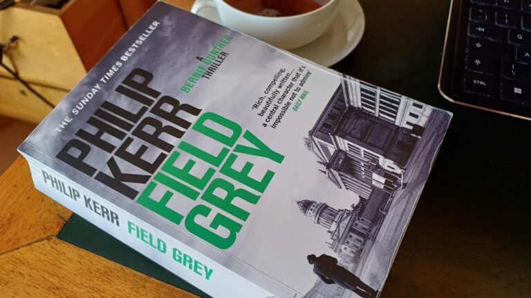 Field Grey, av Philip Kerr
